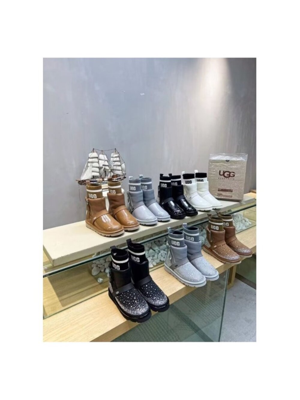 UGG Women’s snow boots Size 7